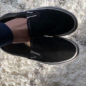 Woman’s size 9 vans